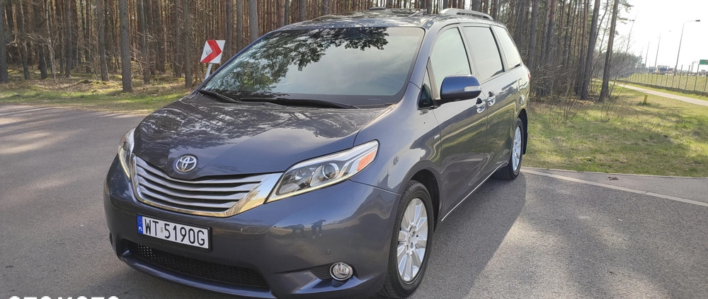 Toyota Sienna cena 114900 przebieg: 143600, rok produkcji 2015 z Kobyłka małe 211